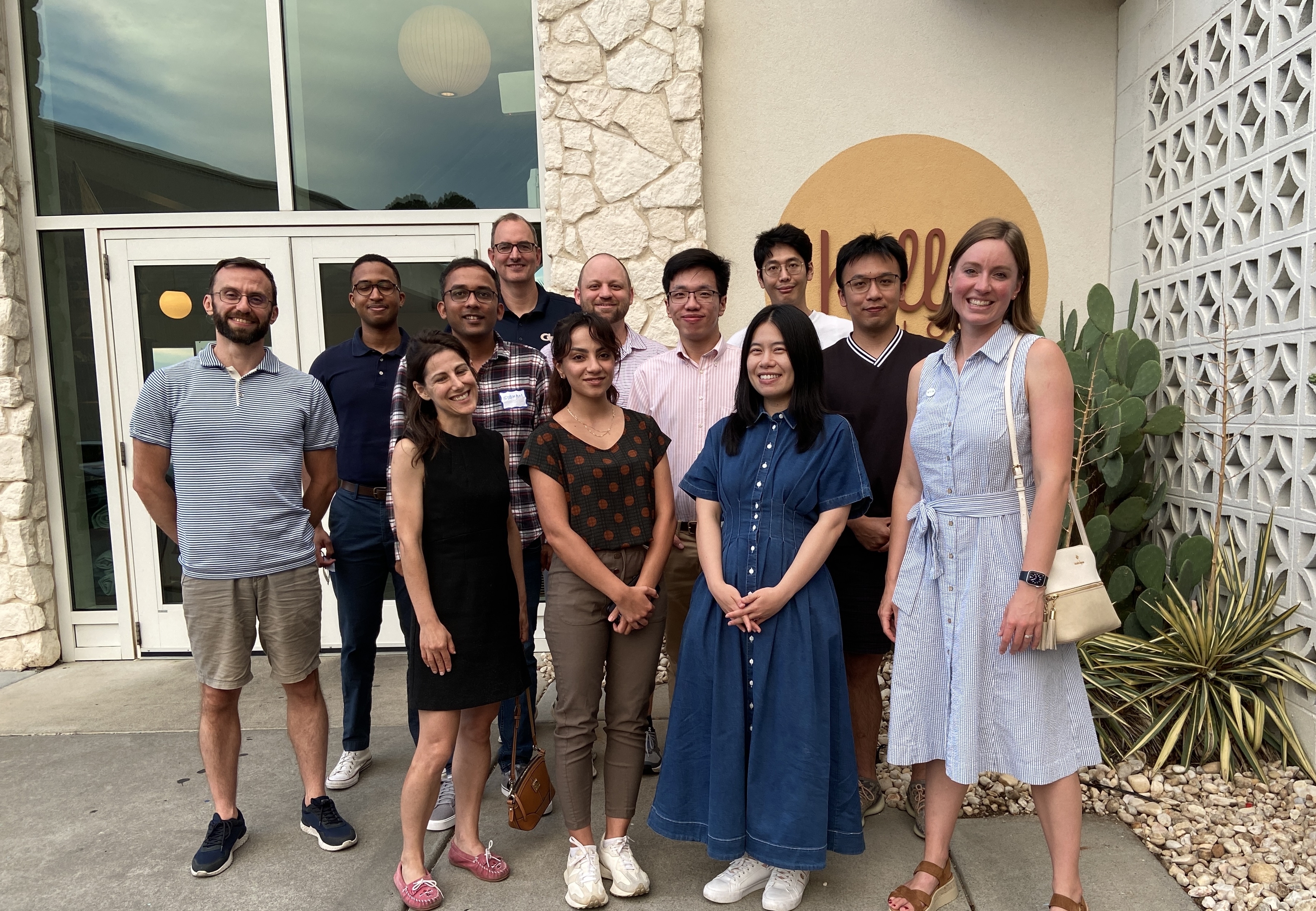 A group photo of VIS-SEA attendees after dinner
